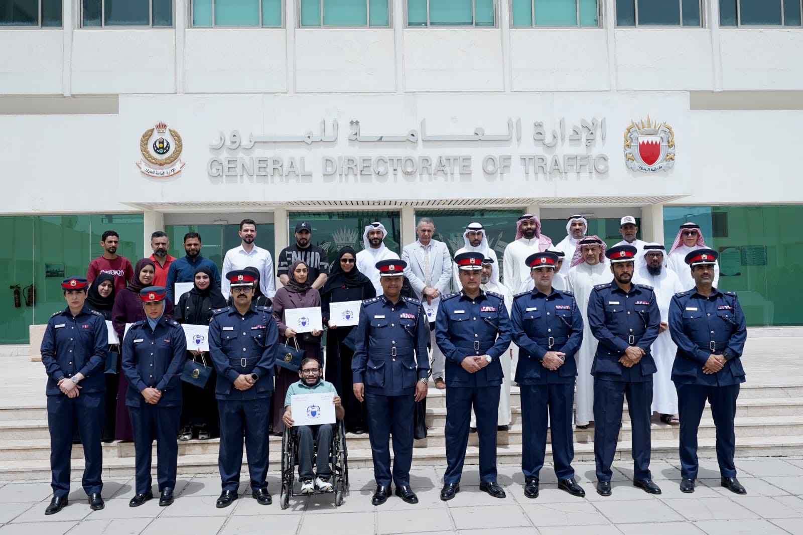 ضمن فعاليات أسبوع المرور الخليجي2025 .. المرور تكرم السواق الملتزمين<